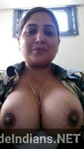 Army Anty Xxx Com - 50 big Indian boobs in hot aunty sex images gallery